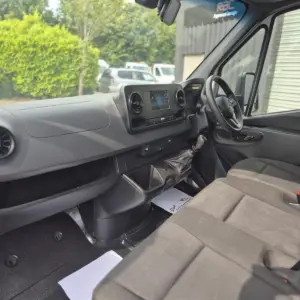 2022 71 MERCEDES-BENZ SPRINTER 2.1 314 CDI PROGRESSIVE CHASSIS CAB 2DR DIESEL L3 - Image 9