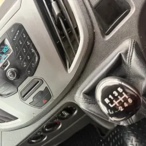 Ford Transit 350 2016 ( 66 ) RWD Double cab dropside flatbed - Image 15