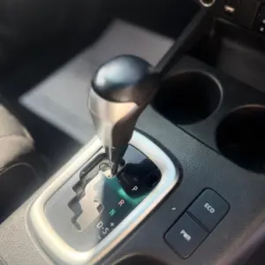 Toyota Hilux Invincible D/cab pick up 2.4 D-4D Auto 2022 ( 72 ) - Image 16