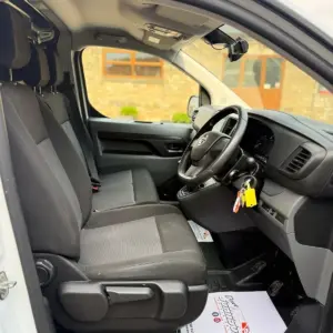 Vauxhall Vivaro 2022 - Image 8