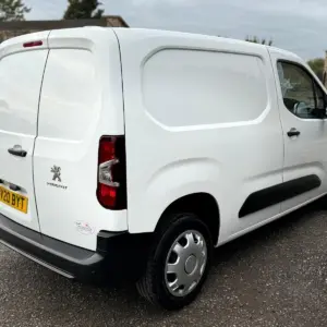Peugeot Partner 2020 ( 20 ) - Image 11
