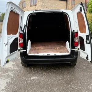 Peugeot Partner 2020 ( 20 ) - Image 13