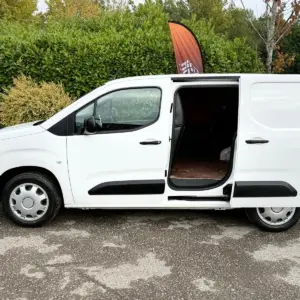 Peugeot Partner 2020 ( 20 ) - Image 15