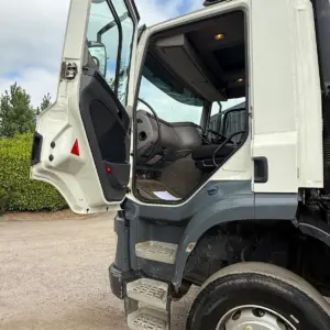 DAF CF 450 8x4 Tipper Grab Lorry 2019 ( 19 ) - Image 18