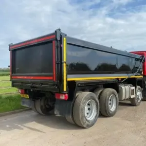 2018 DAF TRUCKS CF 8x4 Tipper 85.410 - Image 6