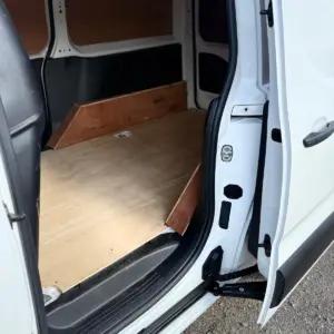 Peugeot Partner 2020 - Image 12
